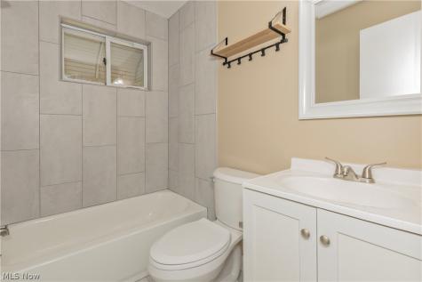 1532 Severn Lane Wickliffe OH 44092