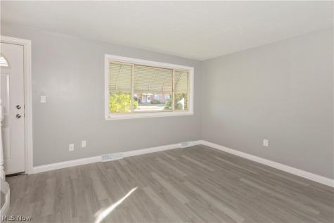 1532 Severn Lane Wickliffe OH 44092
