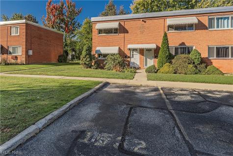 1532 Severn Lane Wickliffe OH 44092