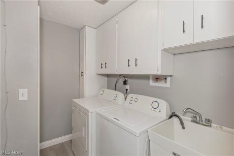 1532 Severn Lane Wickliffe OH 44092