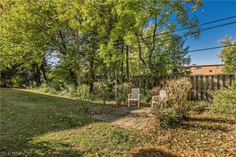 1532 Severn Lane Wickliffe OH 44092