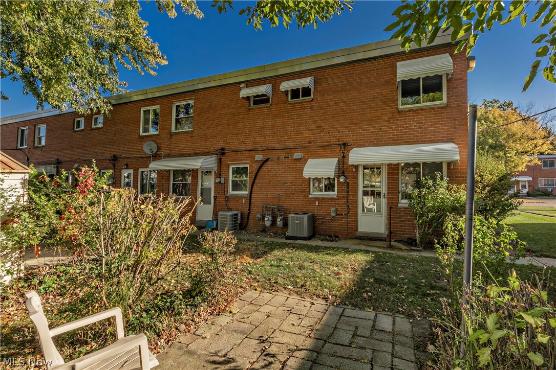 1532 Severn Lane Wickliffe OH 44092