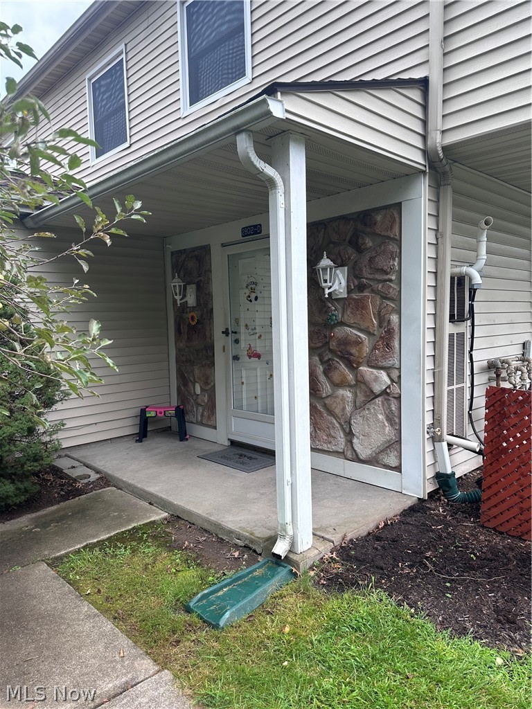 2802 Ivy Hill Circle Cortland OH 44410