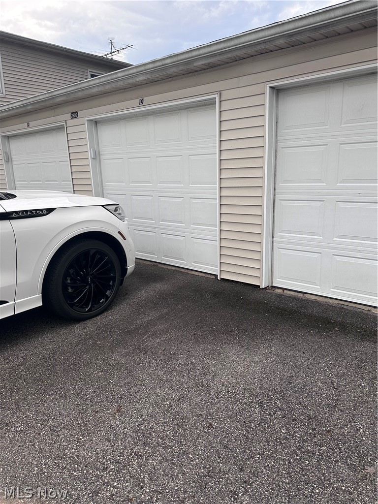 2802 Ivy Hill Circle Cortland OH 44410