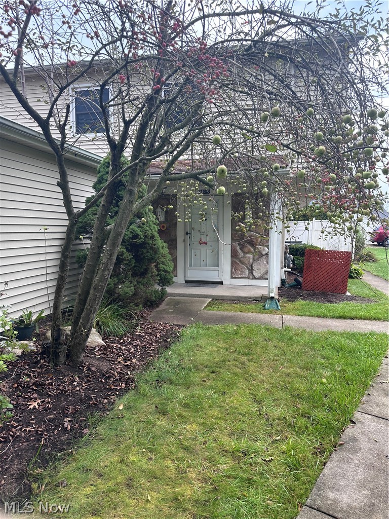 2802 Ivy Hill Circle Cortland OH 44410