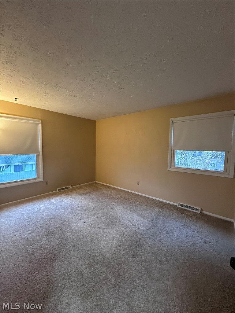 2802 Ivy Hill Circle Cortland OH 44410