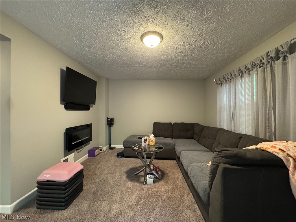 1543 Babbitt Road Euclid OH 44132