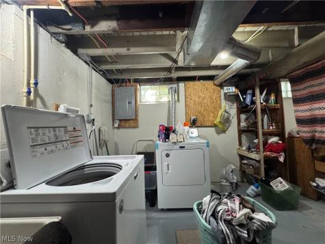 1543 Babbitt Road Euclid OH 44132