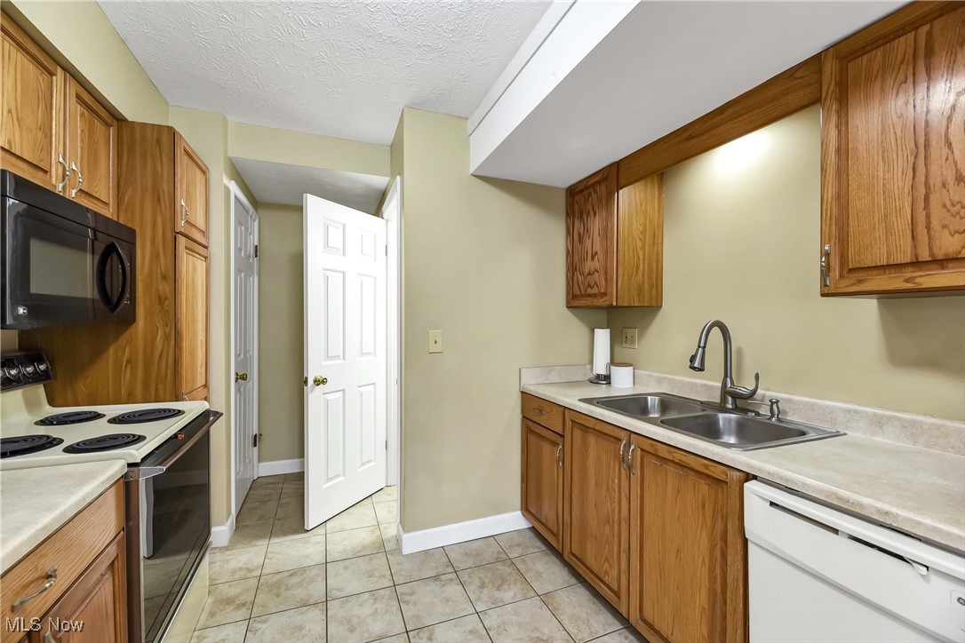 22236 River Walk Road Rocky River OH 44116