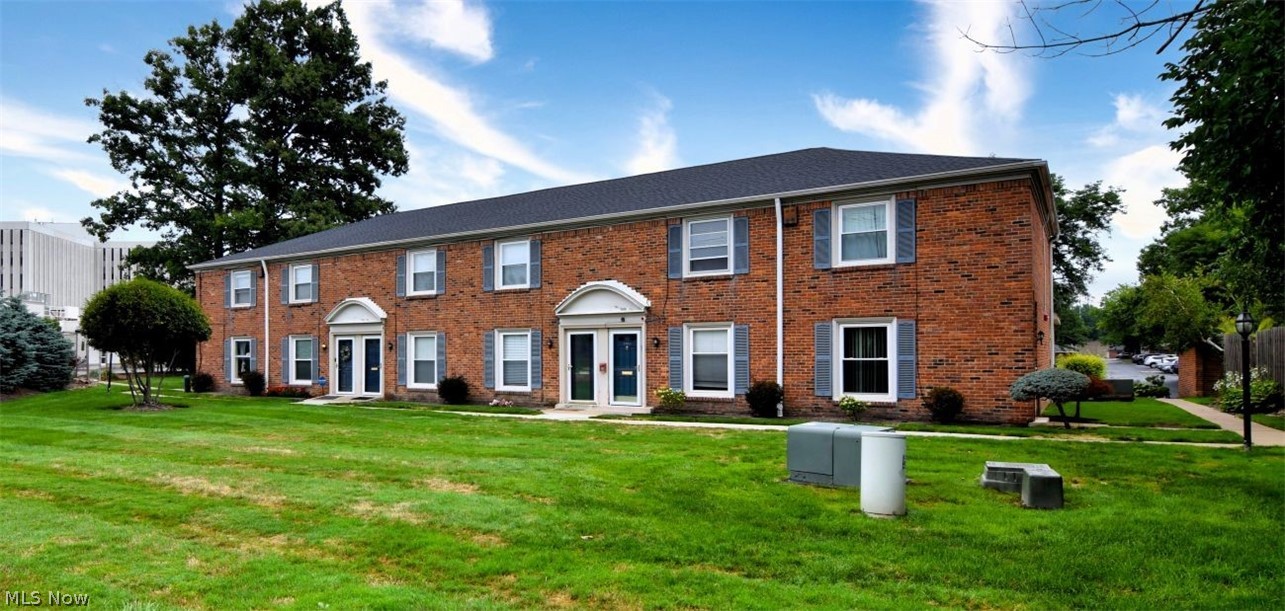 5700 York Drive Lyndhurst OH 44124