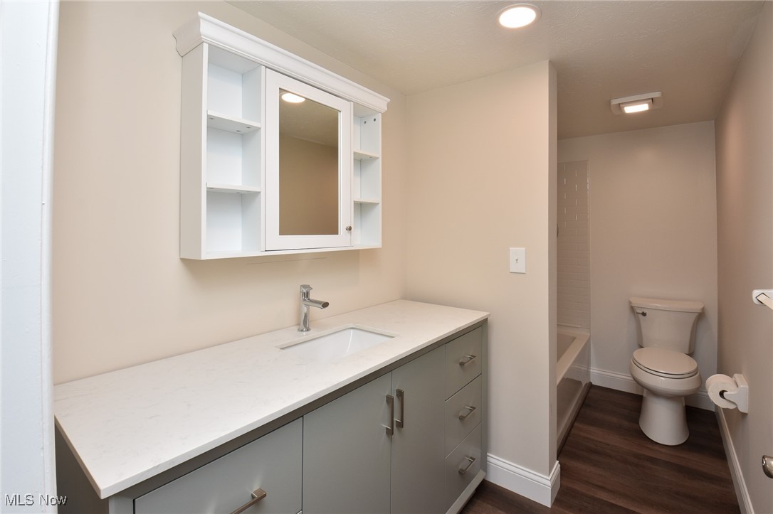 4187 Columbia Road North Olmsted OH 44070