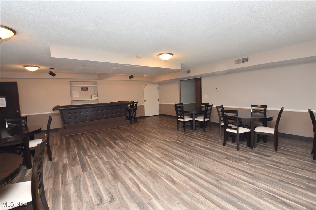 4187 Columbia Road North Olmsted OH 44070