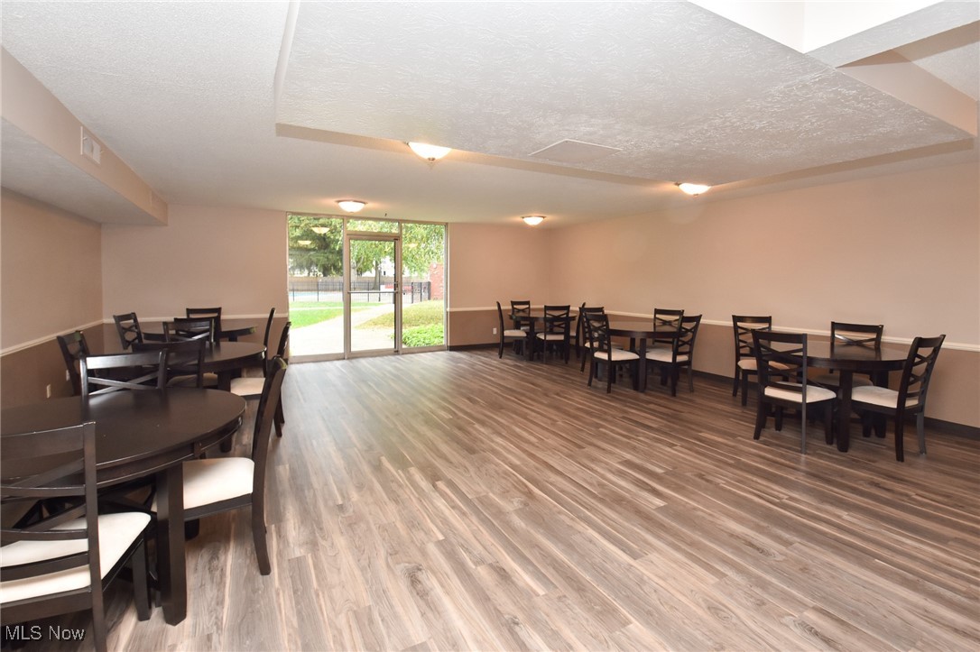 4187 Columbia Road North Olmsted OH 44070