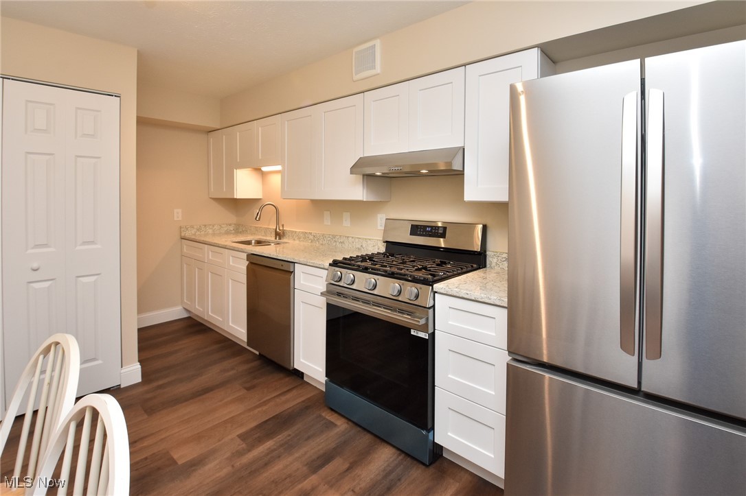 4187 Columbia Road North Olmsted OH 44070