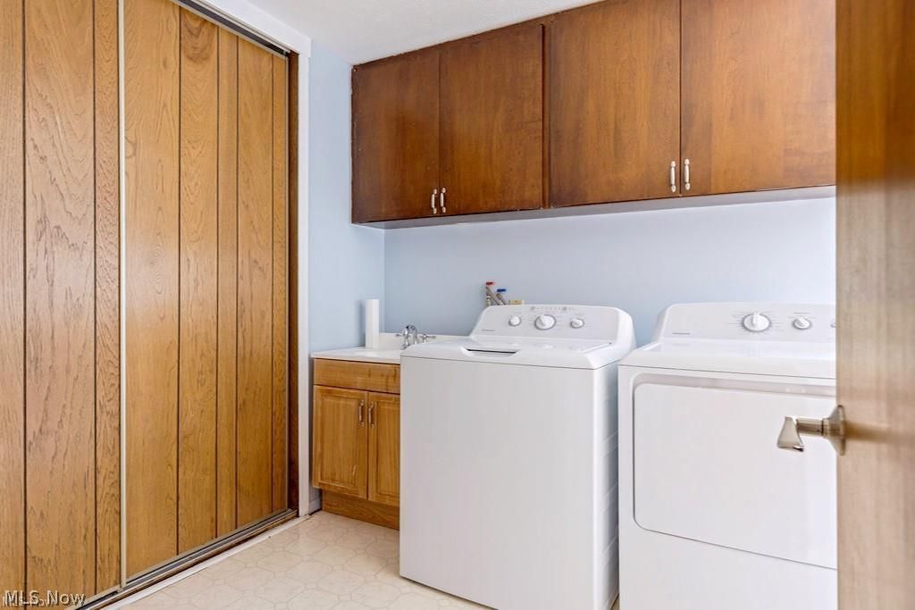 22146 Meadownorth Court Strongsville OH 44149