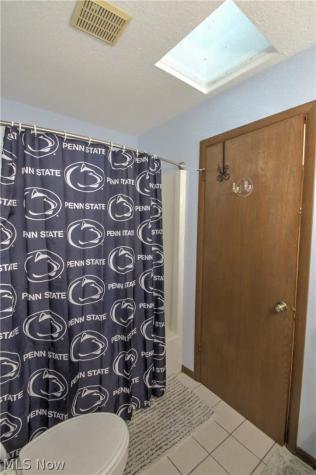 1418 Easthill Square NE Canton OH 44714