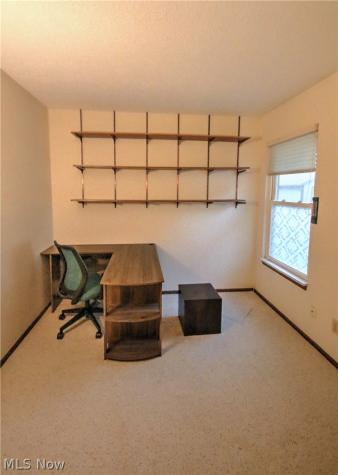 1418 Easthill Square NE Canton OH 44714