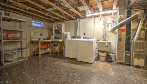 1418 Easthill Square NE Canton OH 44714