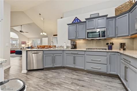 1938 Fairways Drive Streetsboro OH 44241