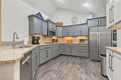 1938 Fairways Drive Streetsboro OH 44241