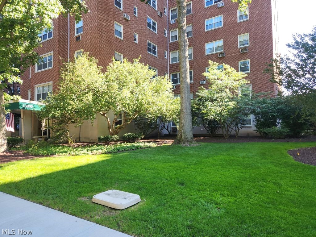 13800 Shaker Boulevard Cleveland OH 44120