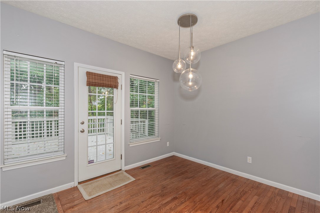 1344 Wellingshire Circle Cuyahoga Falls OH 44221