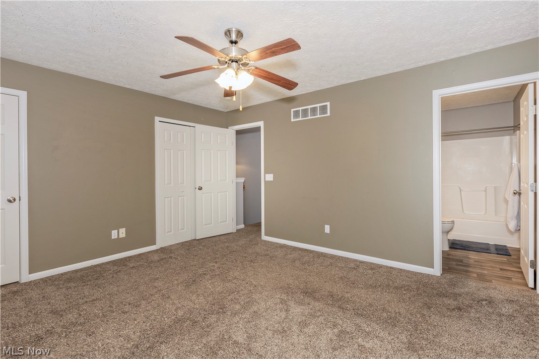 1344 Wellingshire Circle Cuyahoga Falls OH 44221