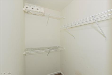 1344 Wellingshire Circle Cuyahoga Falls OH 44221