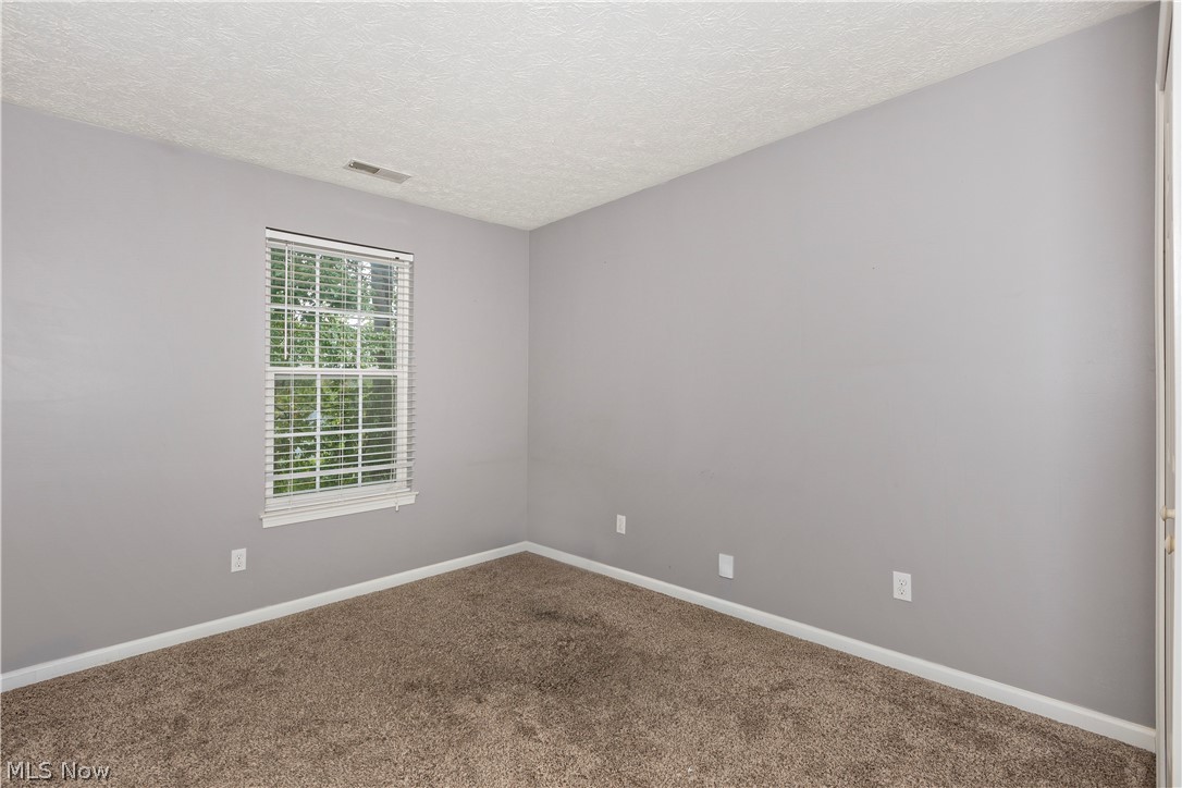 1344 Wellingshire Circle Cuyahoga Falls OH 44221