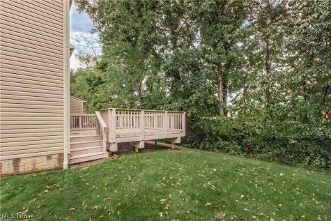1344 Wellingshire Circle Cuyahoga Falls OH 44221