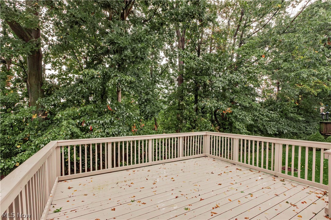 1344 Wellingshire Circle Cuyahoga Falls OH 44221