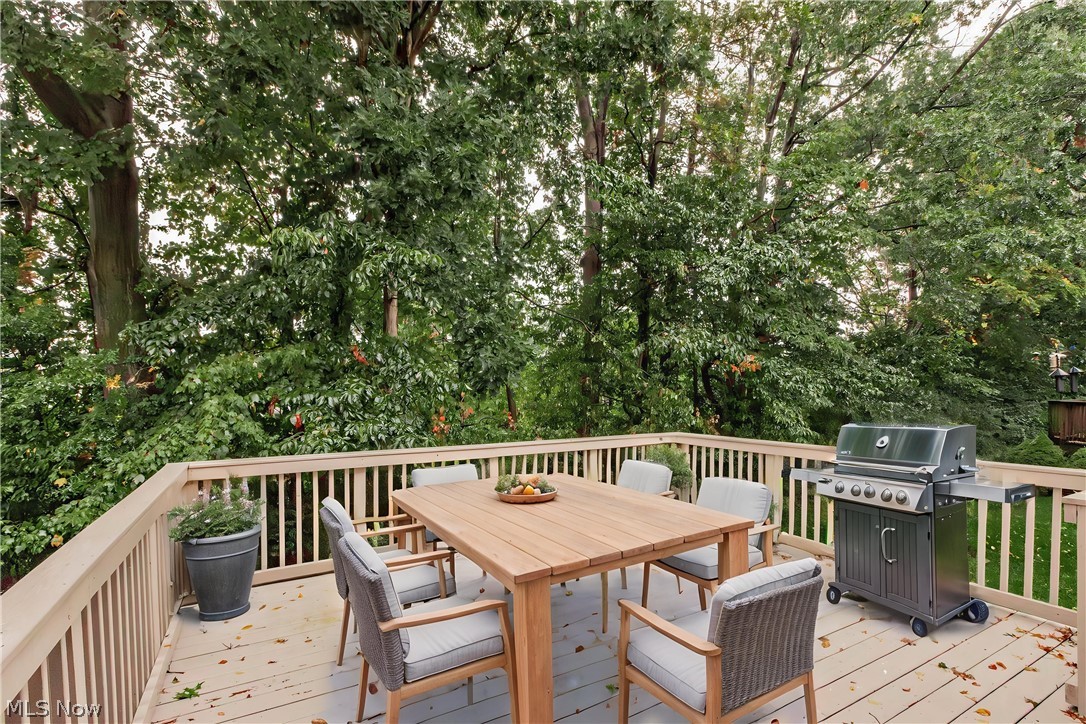 1344 Wellingshire Circle Cuyahoga Falls OH 44221
