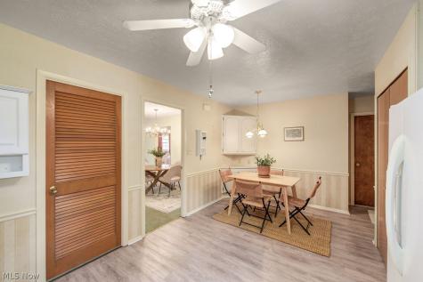 2847 Pease Drive Rocky River OH 44116
