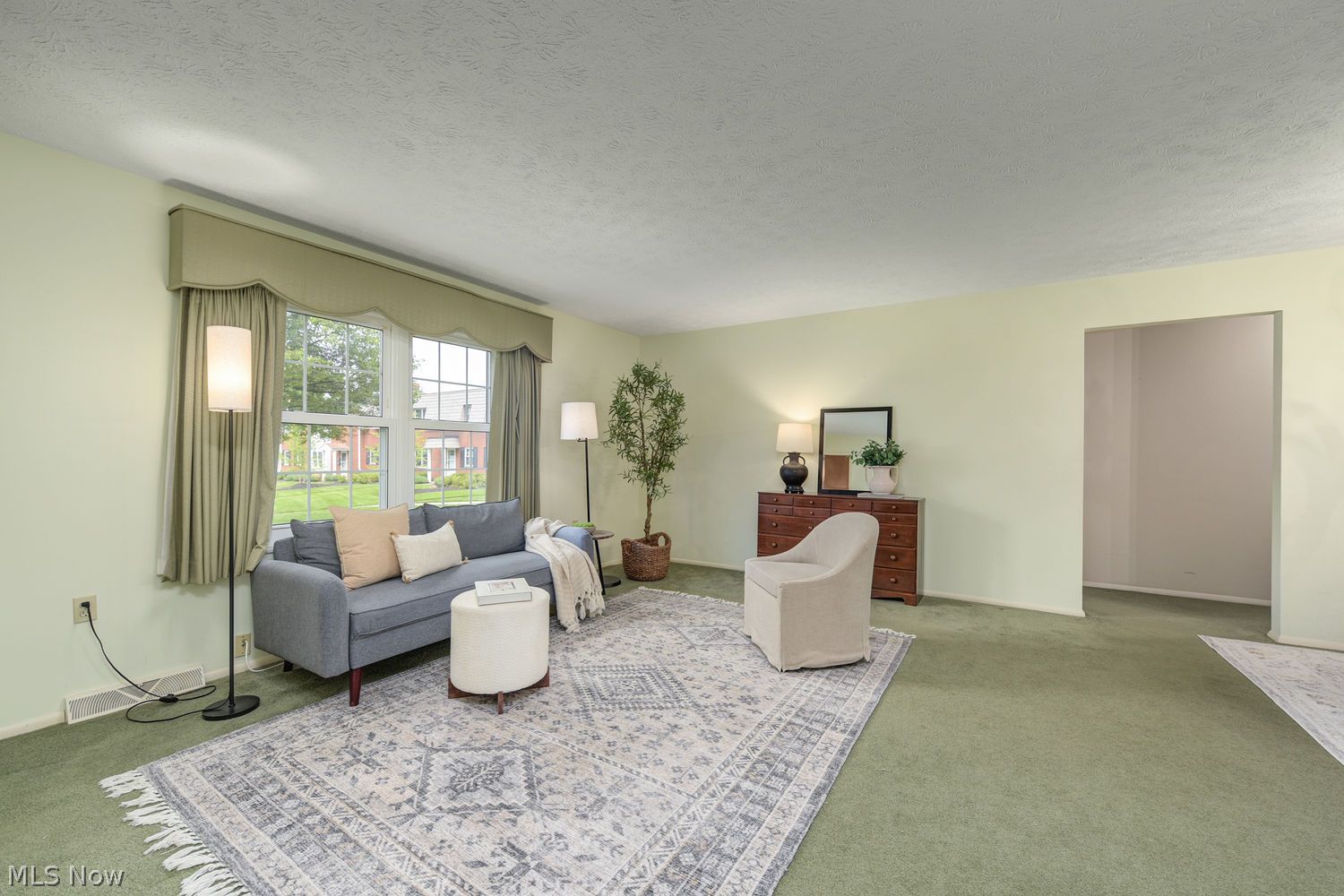 2847 Pease Drive Rocky River OH 44116
