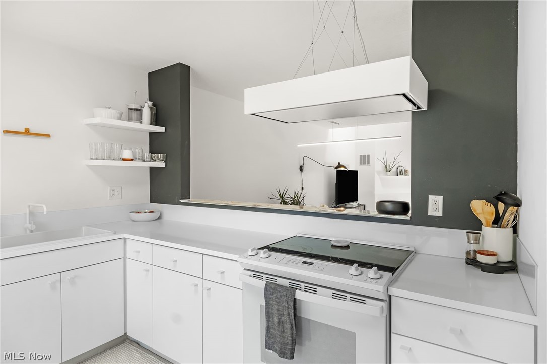4695 Mayfield Road South Euclid OH 44121
