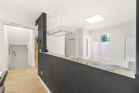 4695 Mayfield Road South Euclid OH 44121