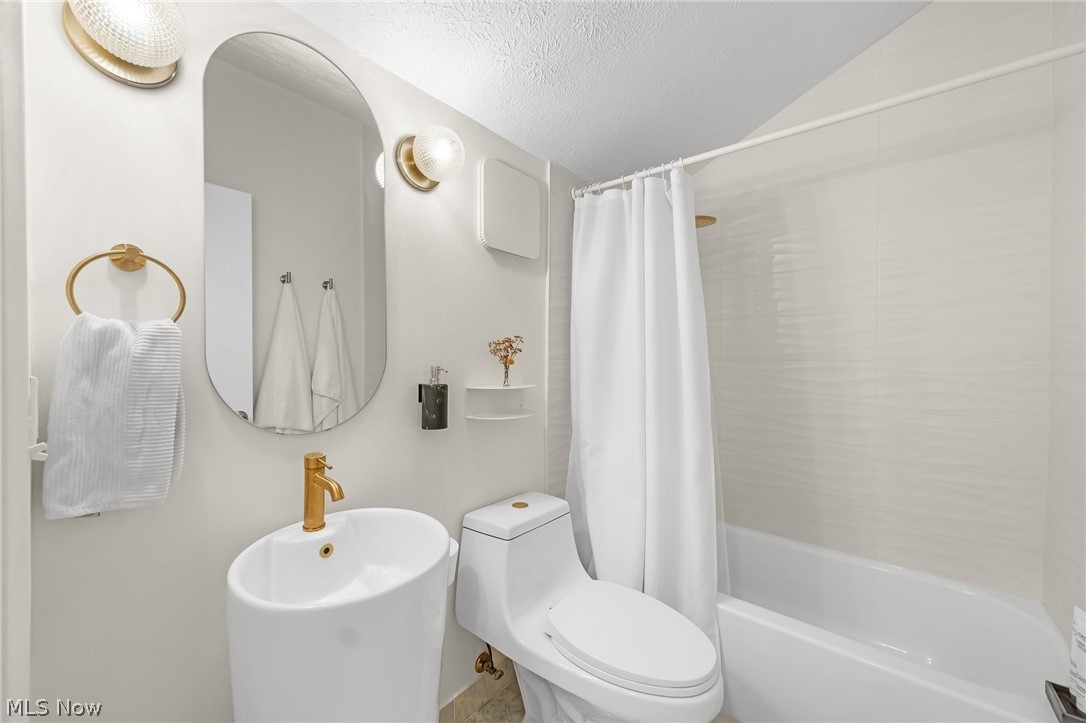 4695 Mayfield Road South Euclid OH 44121