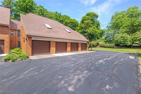 4695 Mayfield Road South Euclid OH 44121