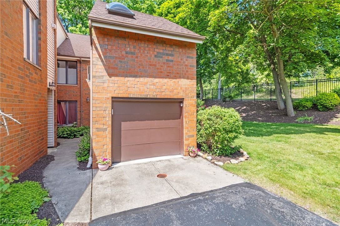 4695 Mayfield Road South Euclid OH 44121
