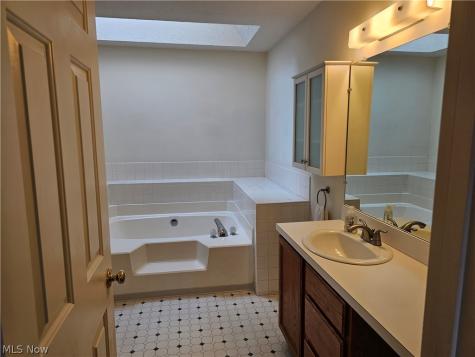 2797 Tinkers Lane Twinsburg OH 44087