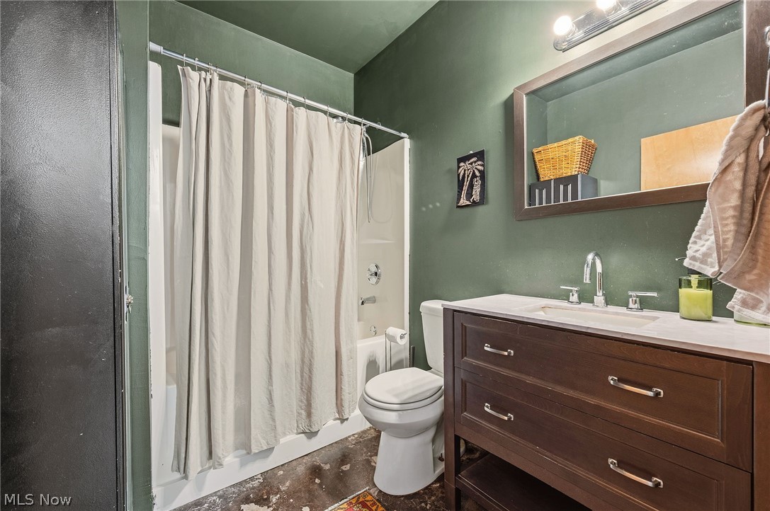 8205 Franklin Boulevard Cleveland OH 44102