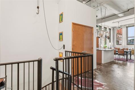 8205 Franklin Boulevard Cleveland OH 44102