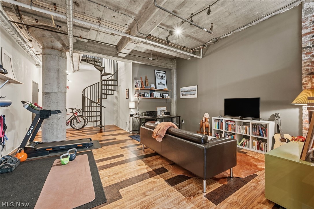 8205 Franklin Boulevard Cleveland OH 44102