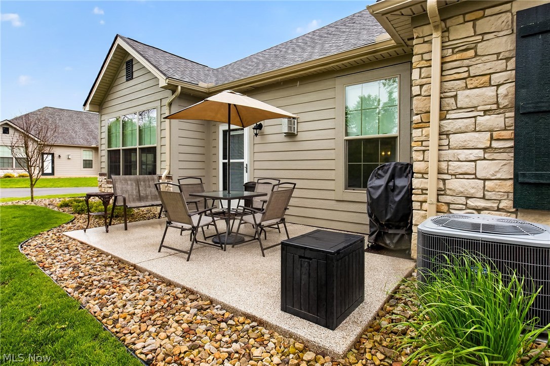 9264 Sharrott Road Poland OH 44514