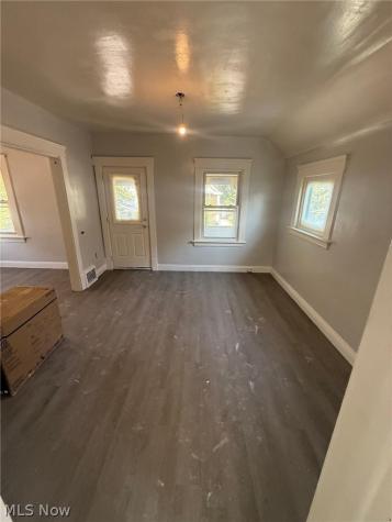 2215 Hood Avenue Cleveland OH 44109