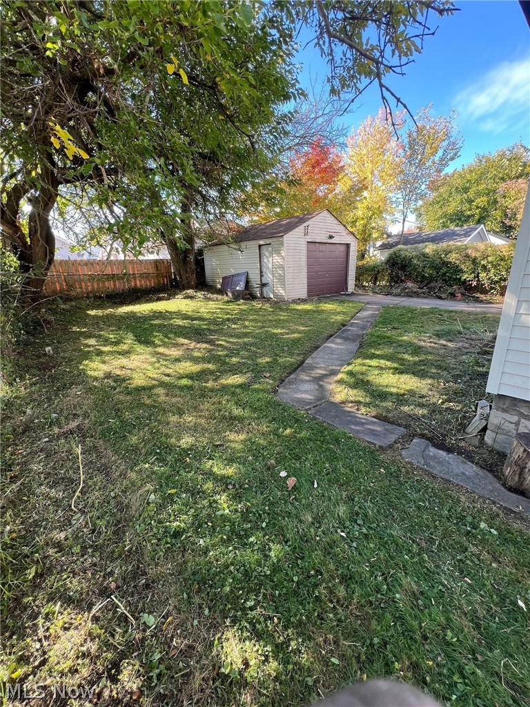 2215 Hood Avenue Cleveland OH 44109