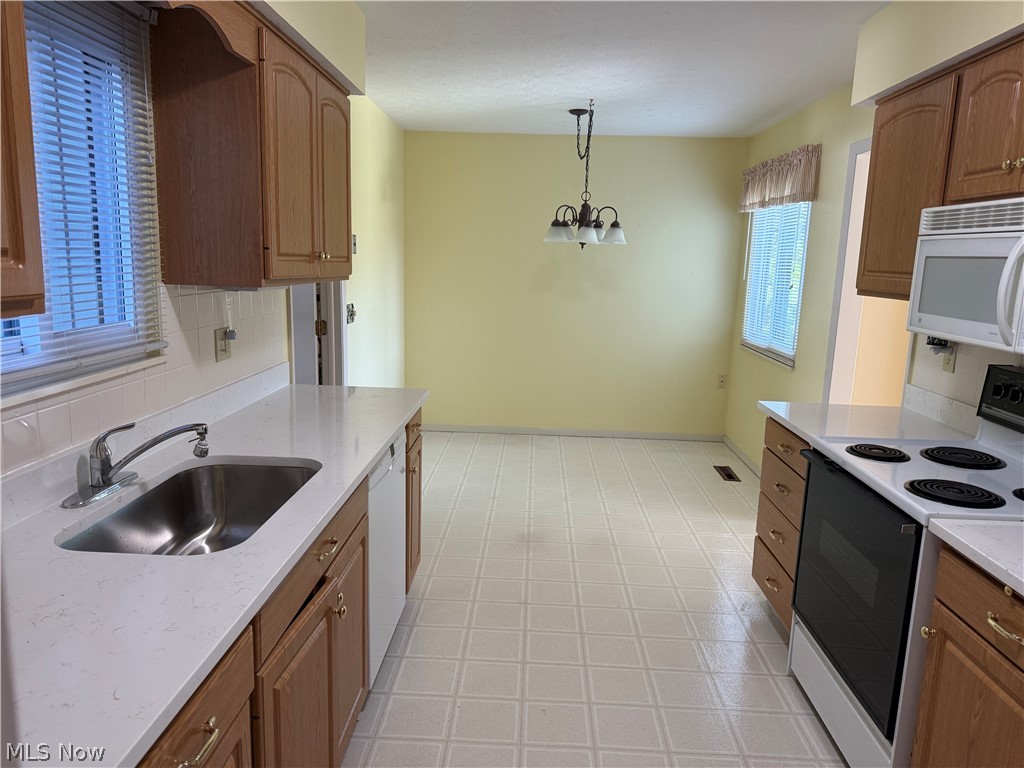 19281 Idlewood Trail Strongsville OH 44149