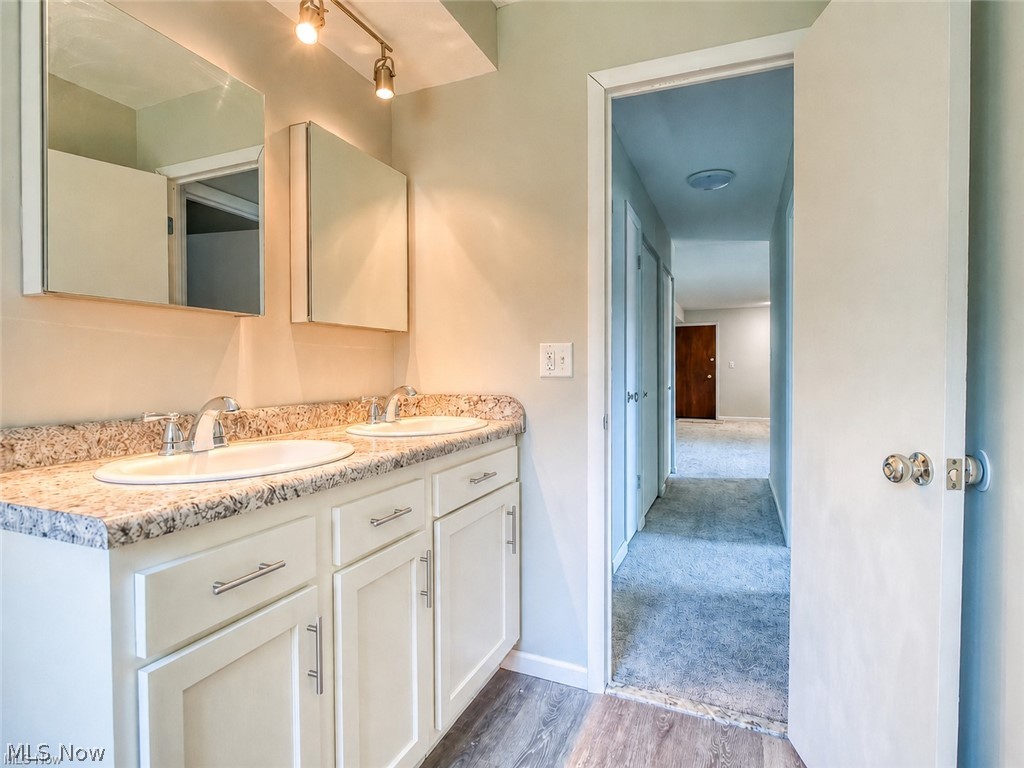 24665 Clareshire Drive North Olmsted OH 44070