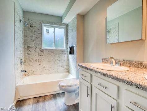 24665 Clareshire Drive North Olmsted OH 44070