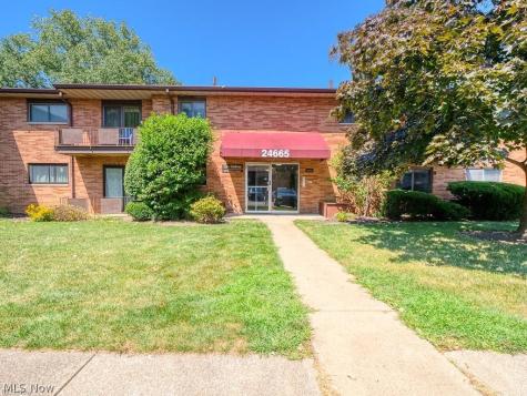 24665 Clareshire Drive North Olmsted OH 44070